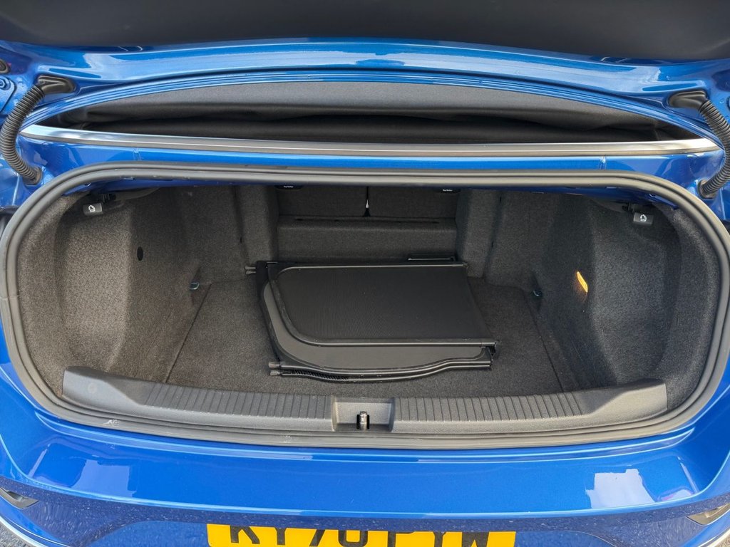 Used Volkswagen T-Roc 2020 for sale - 76740199: Photo 20