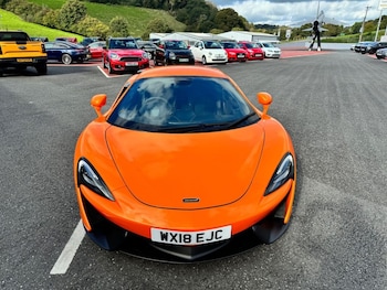 Used McLaren 540C 2018 for sale - 78500775: Photo