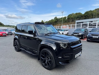 Land Rover - Defender