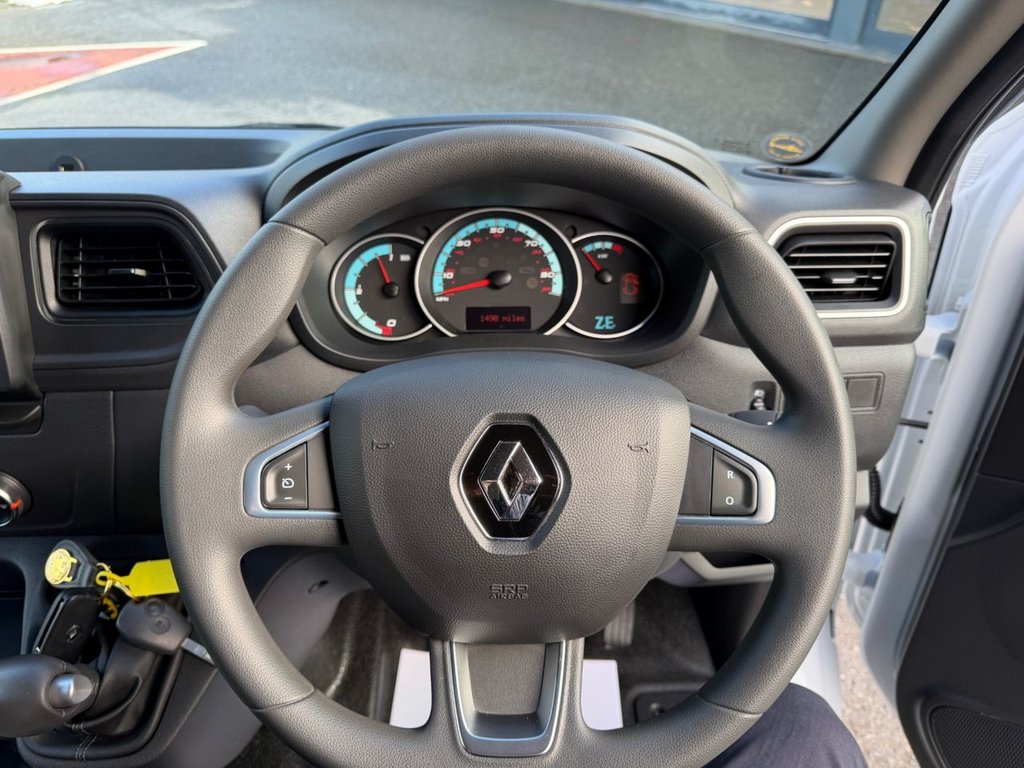 Used Renault Master 2023 for sale - 77806028: Photo 9