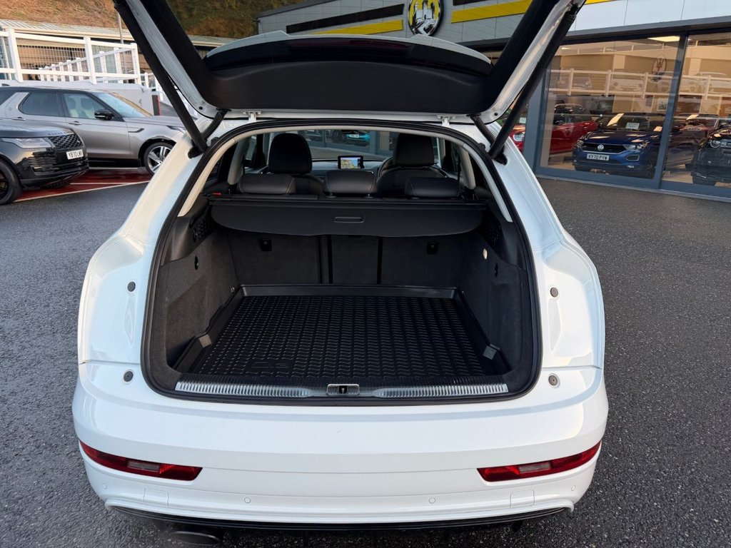 Used Audi RS Q3 2015 for sale - 76923146: Photo 18