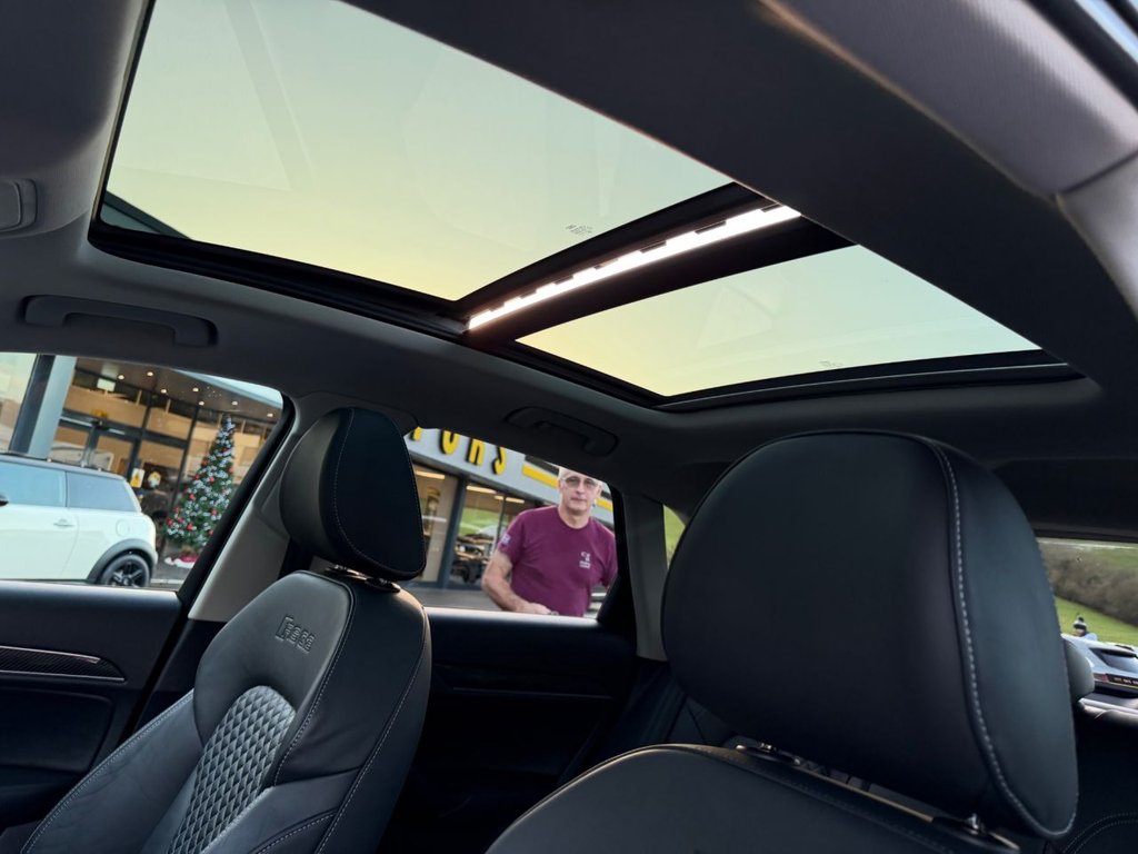 Used Audi RS Q3 2015 for sale - 76923146: Photo 21