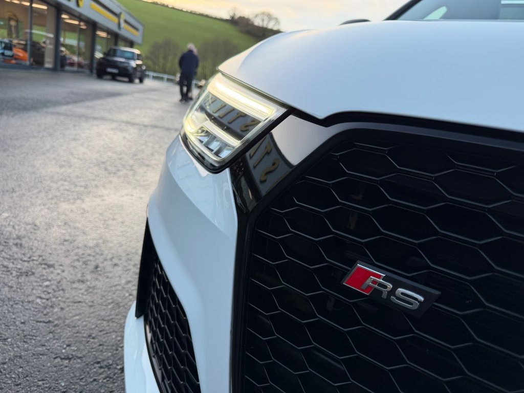 Used Audi RS Q3 2015 for sale - 76923146: Photo 46