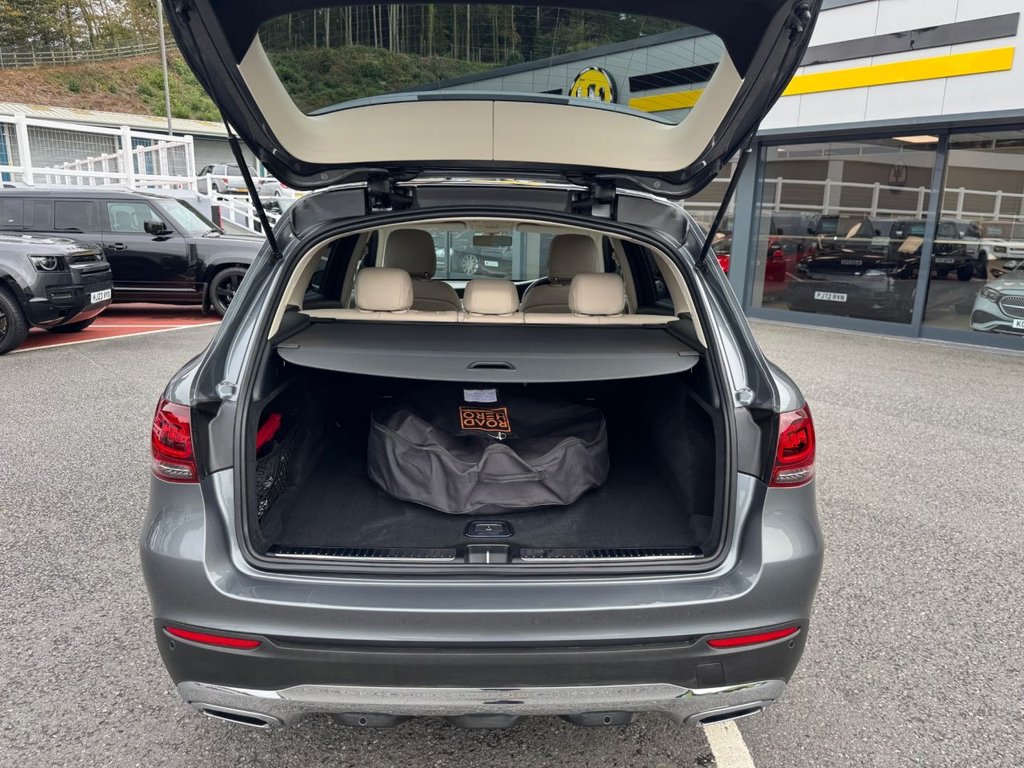 Used Mercedes-Benz GLC 2019 for sale - 75986550: Photo 17