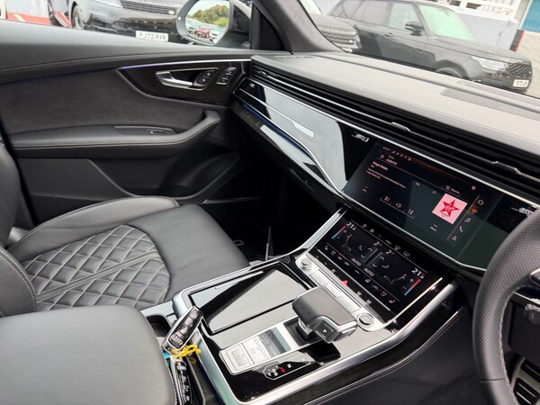 Used Audi Q8 2023 for sale - 76303989: Photo 12