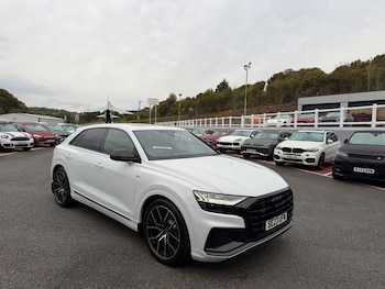 Used Audi Q8 2023 for sale - 76303989: Photo