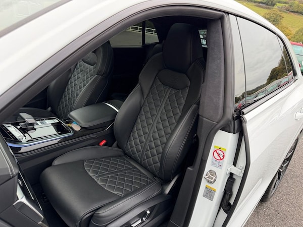 Used Audi Q8 2023 for sale - 76303989: Photo 25