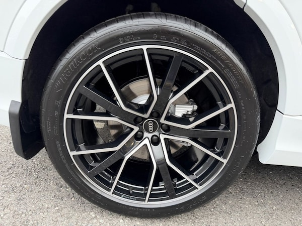Used Audi Q8 2023 for sale - 76303989: Photo 44