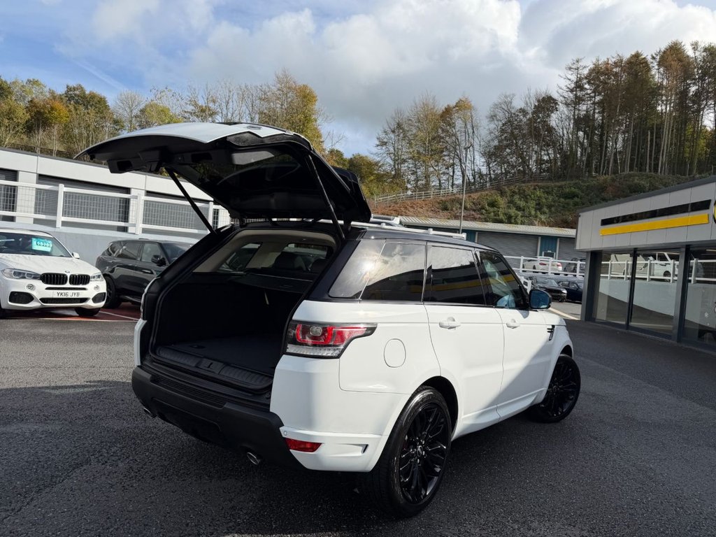 Used Land Rover Range Rover Sport 2016 for sale - 76345426: Photo 16
