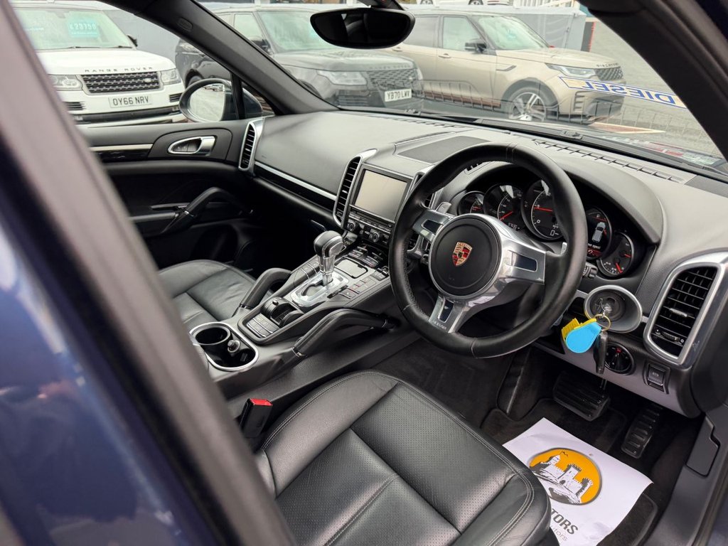 Used Porsche Cayenne 2012 for sale - 76546537: Photo 8
