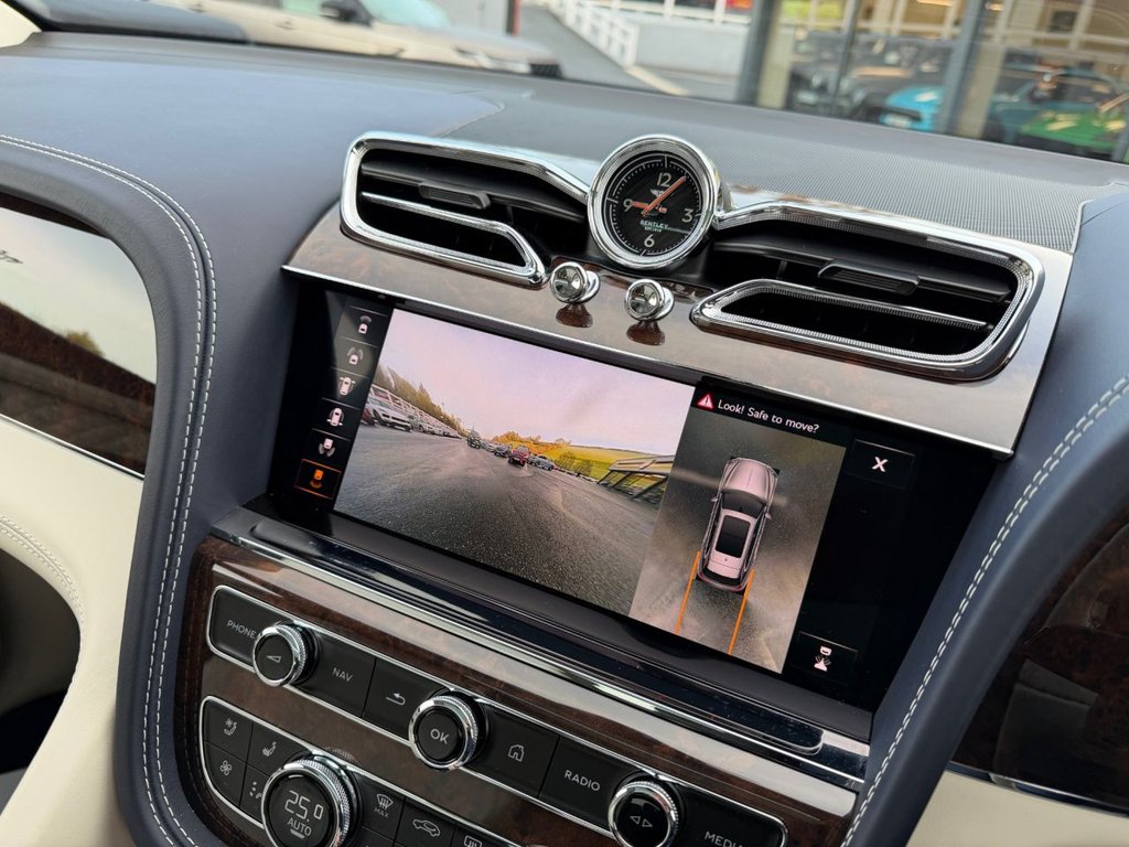 Used Bentley Bentayga 2023 for sale - 77436685: Photo 42