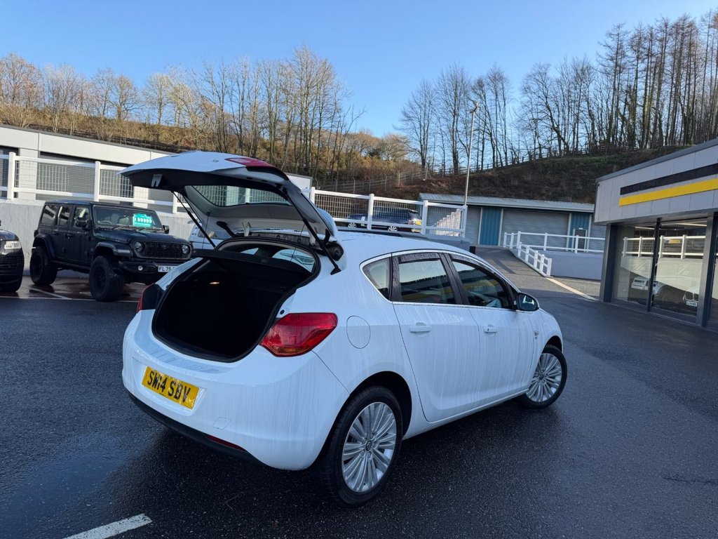 Used Vauxhall Astra 2014 for sale - 77226967: Photo 15