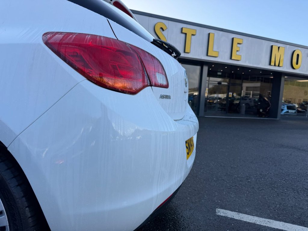 Used Vauxhall Astra 2014 for sale - 77226967: Photo 28