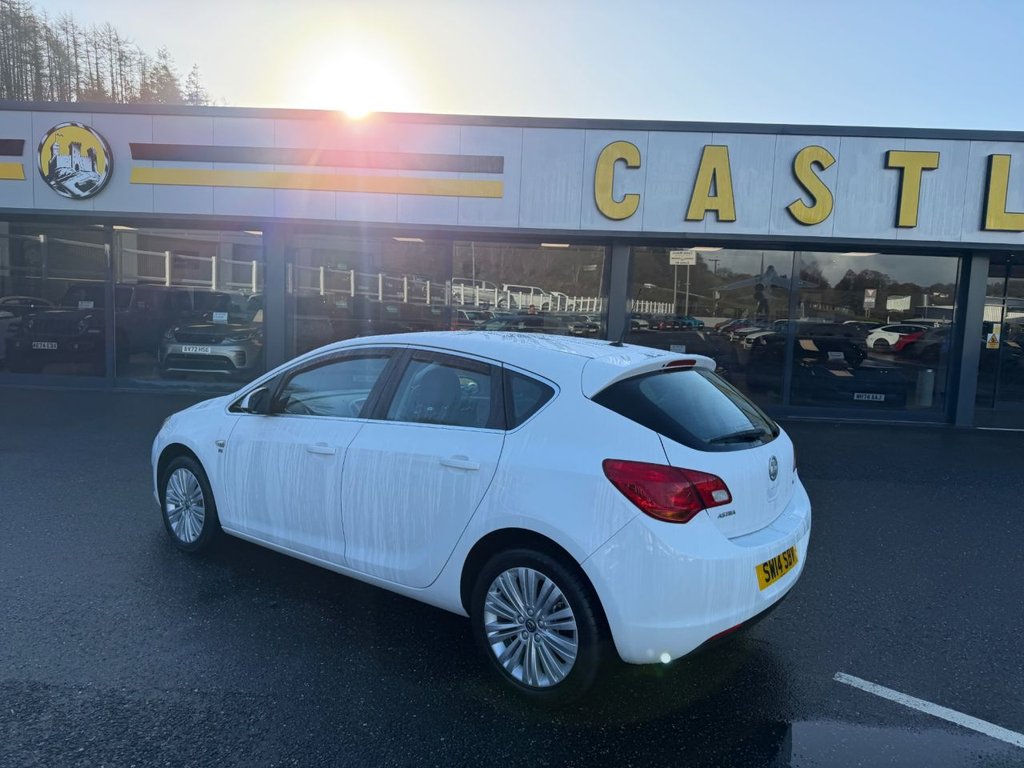 Used Vauxhall Astra 2014 for sale - 77226967: Photo 5