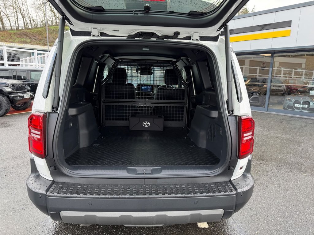 Used Toyota Land Cruiser 2025 for sale - 77891324: Photo 15