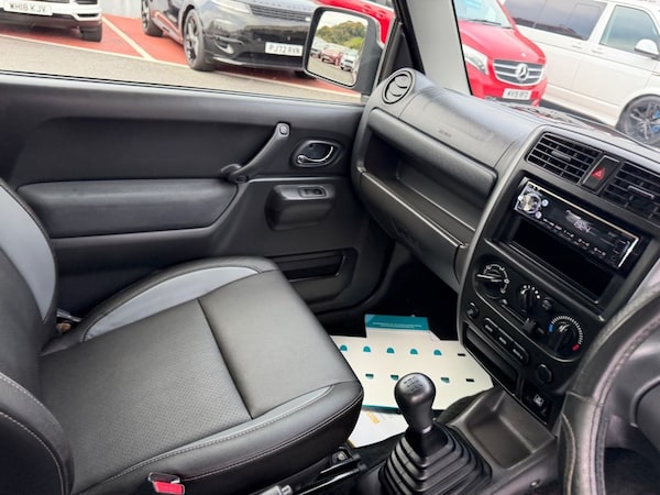 Used Suzuki Jimny 2015 for sale - 76279499: Photo 11