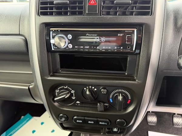 Used Suzuki Jimny 2015 for sale - 76279499: Photo 32