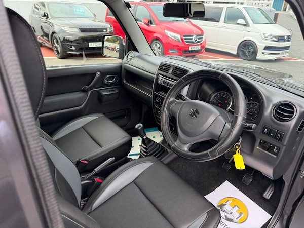 Used Suzuki Jimny 2015 for sale - 76279499: Photo 8