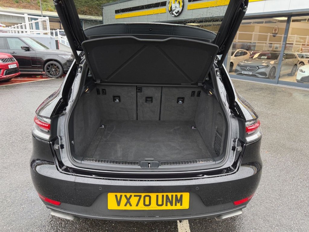 Used Porsche Macan 2020 for sale - 76509662: Photo 17