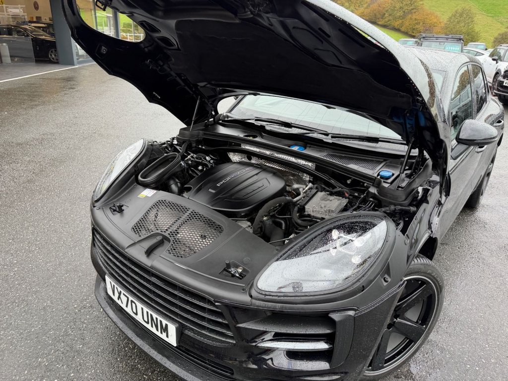 Used Porsche Macan 2020 for sale - 76509662: Photo 21