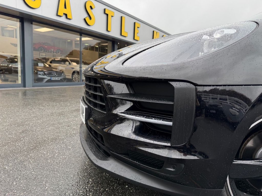 Used Porsche Macan 2020 for sale - 76509662: Photo 26