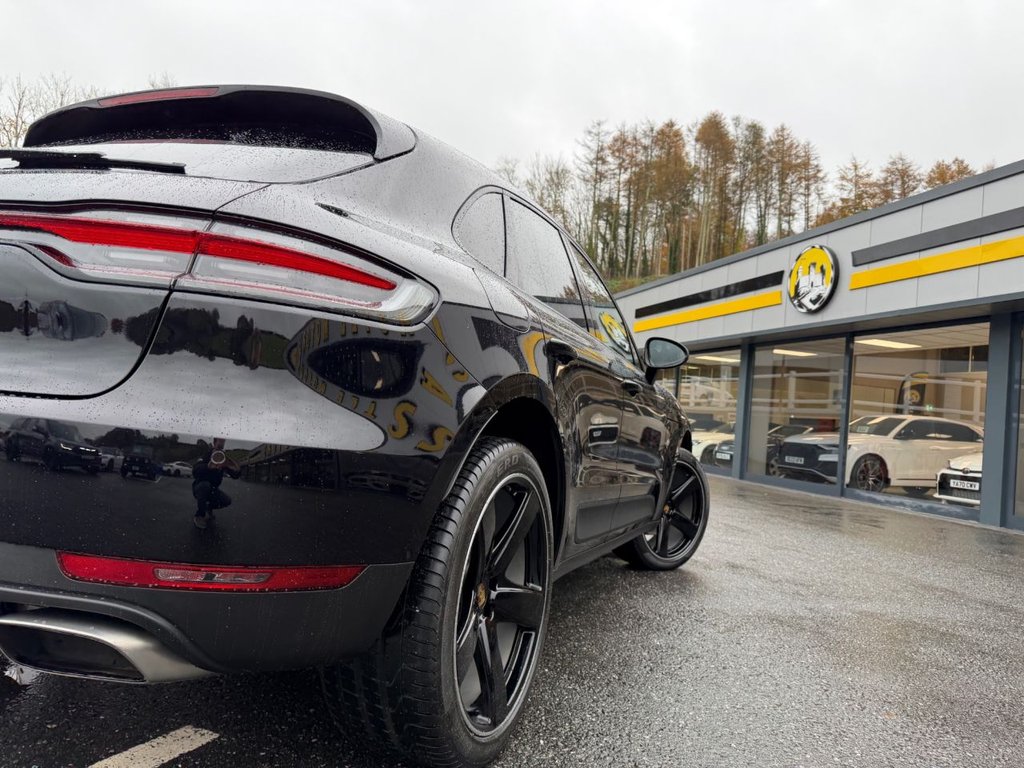 Used Porsche Macan 2020 for sale - 76509662: Photo 29