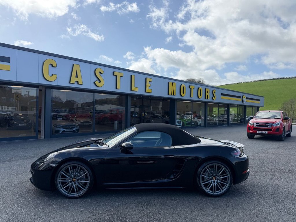 Used Porsche 718 Boxster 2018 for sale - 78002405: Photo 37