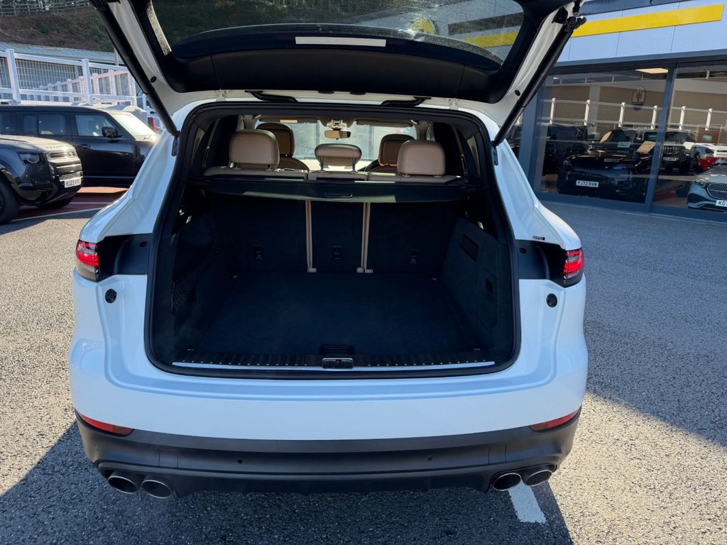 Used Porsche Cayenne 2018 for sale - 76376138: Photo 18
