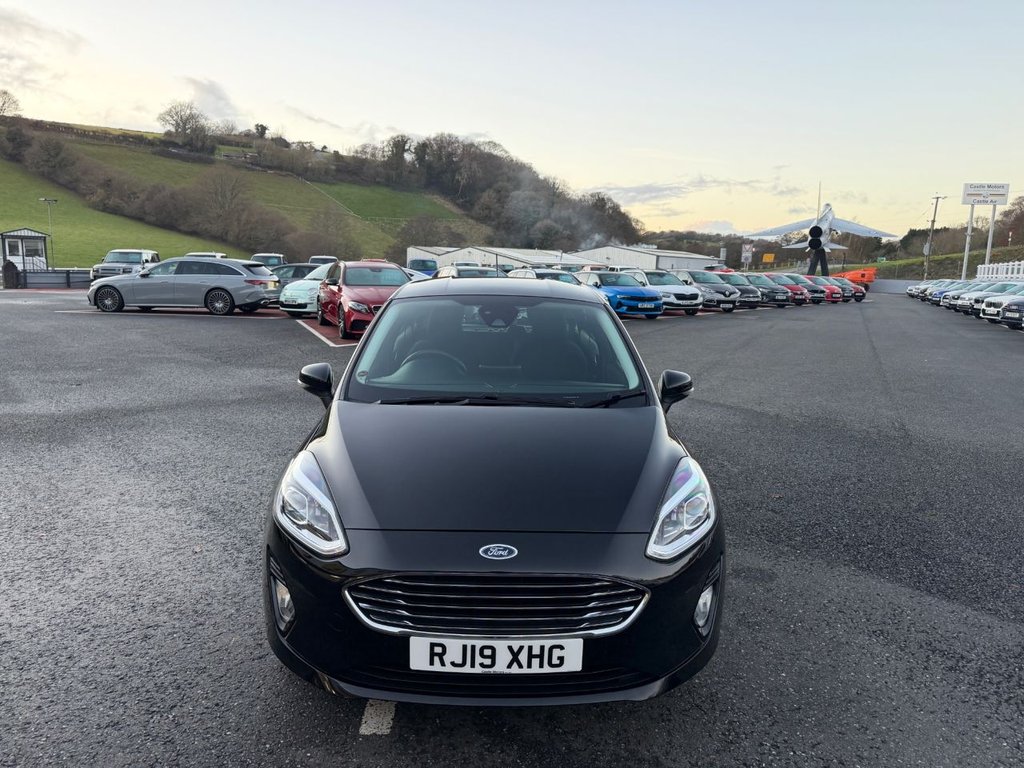 Used Ford Fiesta 2019 for sale - 76698099: Photo 2