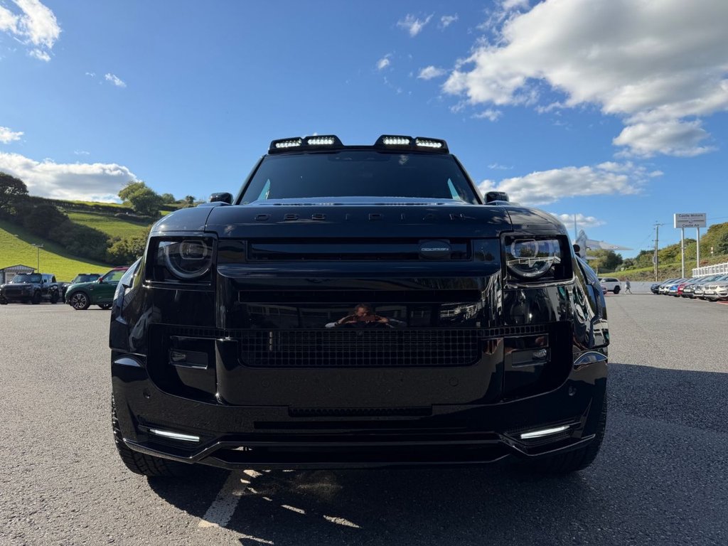 Used Land Rover Defender 110 2025 for sale - 76962589: Photo 15