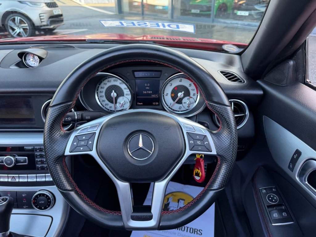 Used Mercedes-Benz SLK 2015 for sale - 76900361: Photo 10