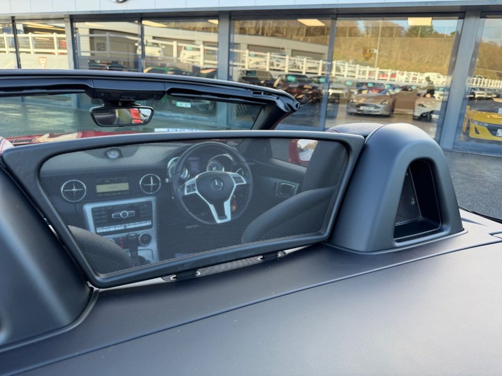 Used Mercedes-Benz SLK 2015 for sale - 76900361: Photo 14