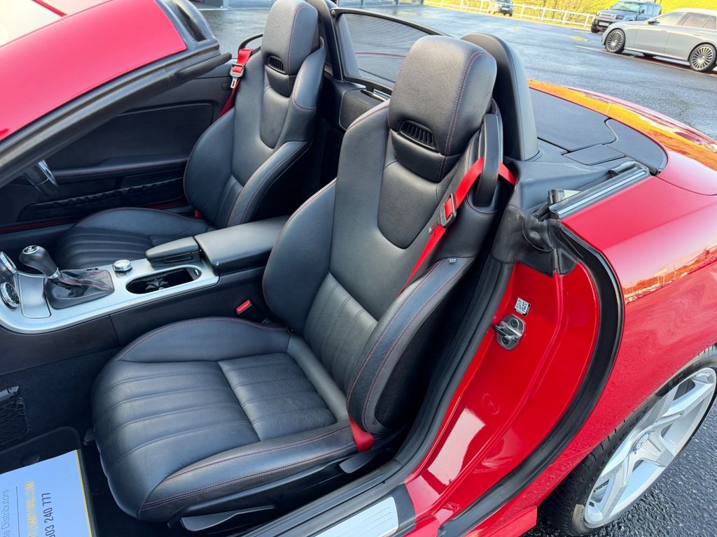 Used Mercedes-Benz SLK 2015 for sale - 76900361: Photo 16