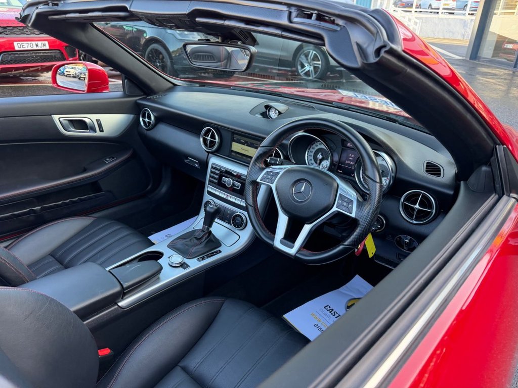 Used Mercedes-Benz SLK 2015 for sale - 76900361: Photo 9
