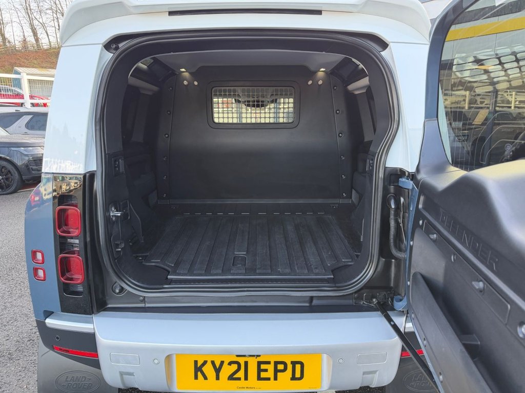 Used Land Rover Defender 2021 for sale - 76923836: Photo 14