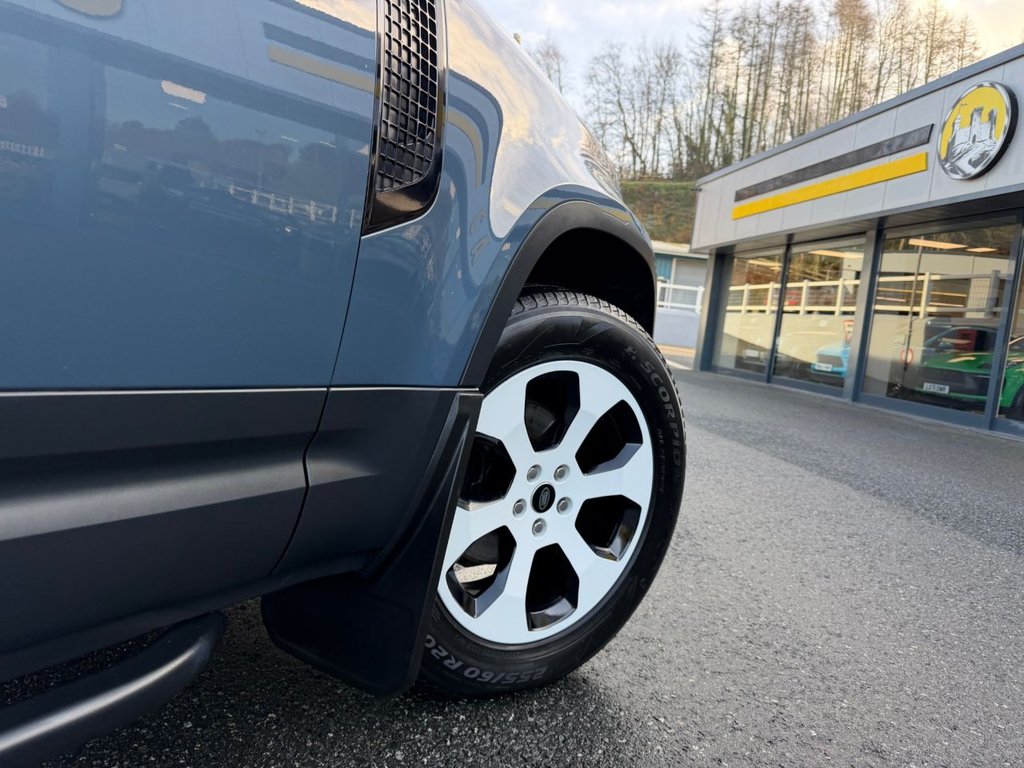 Used Land Rover Defender 2021 for sale - 76923836: Photo 23