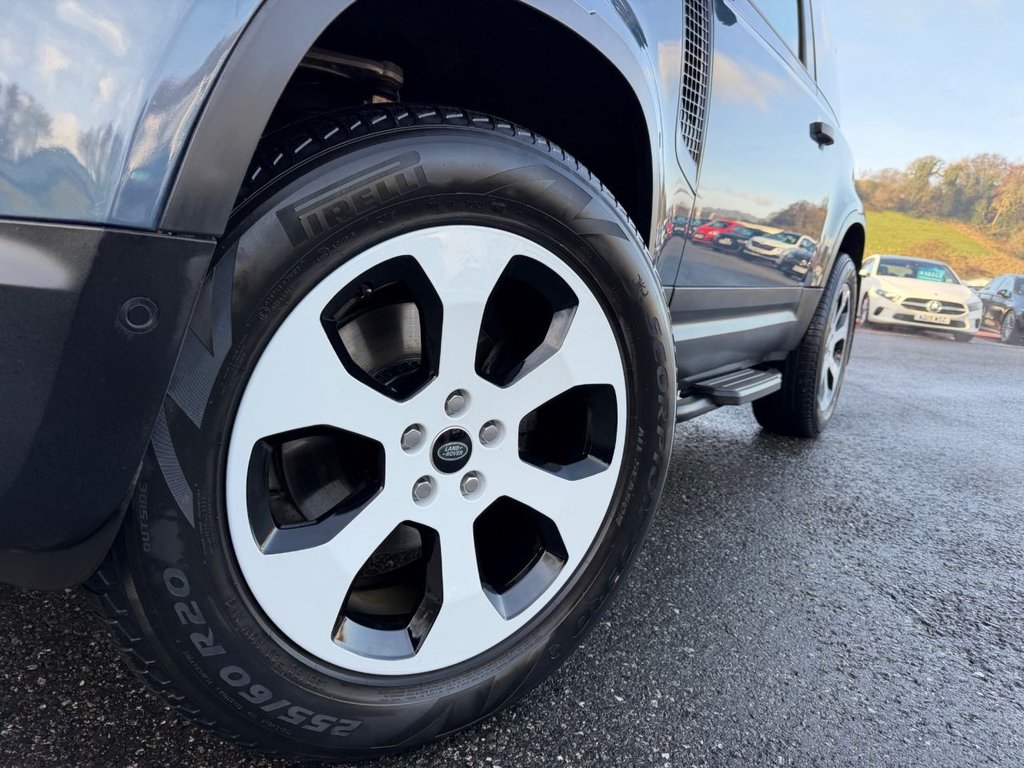 Used Land Rover Defender 2021 for sale - 76923836: Photo 28