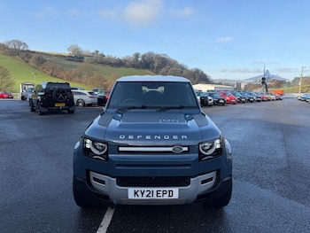 Used Land Rover Defender 2021 for sale - 76923836: Photo