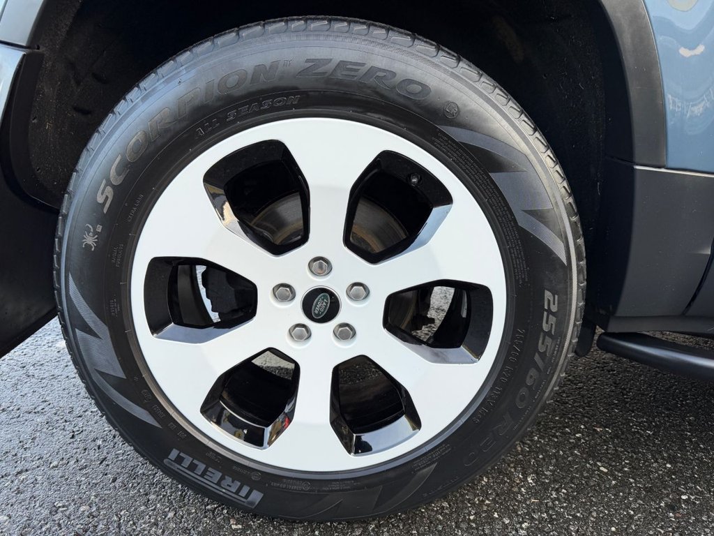 Used Land Rover Defender 2021 for sale - 76923836: Photo 35