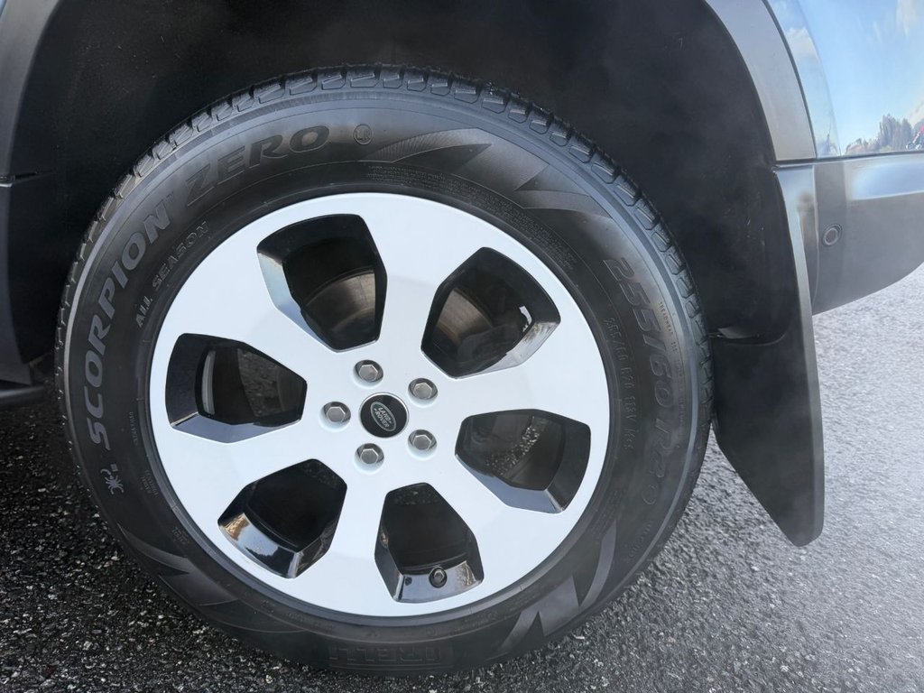 Used Land Rover Defender 2021 for sale - 76923836: Photo 38