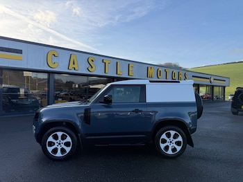 Used Land Rover Defender 2021 for sale - 76923836: Photo