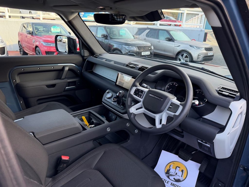 Used Land Rover Defender 2021 for sale - 76923836: Photo 8