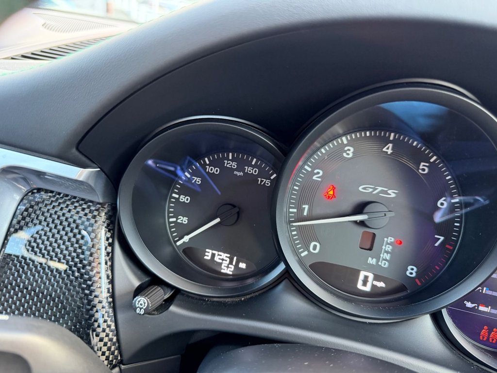 Used Porsche Macan 2021 for sale - 76698367: Photo 39