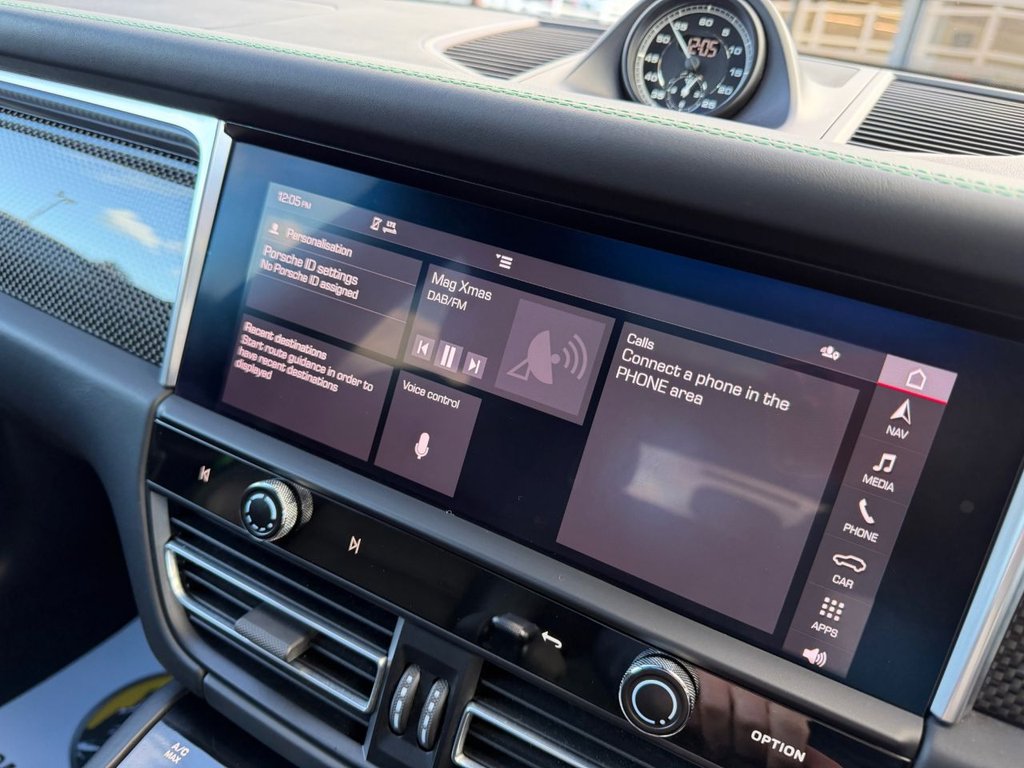 Used Porsche Macan 2021 for sale - 76698367: Photo 40