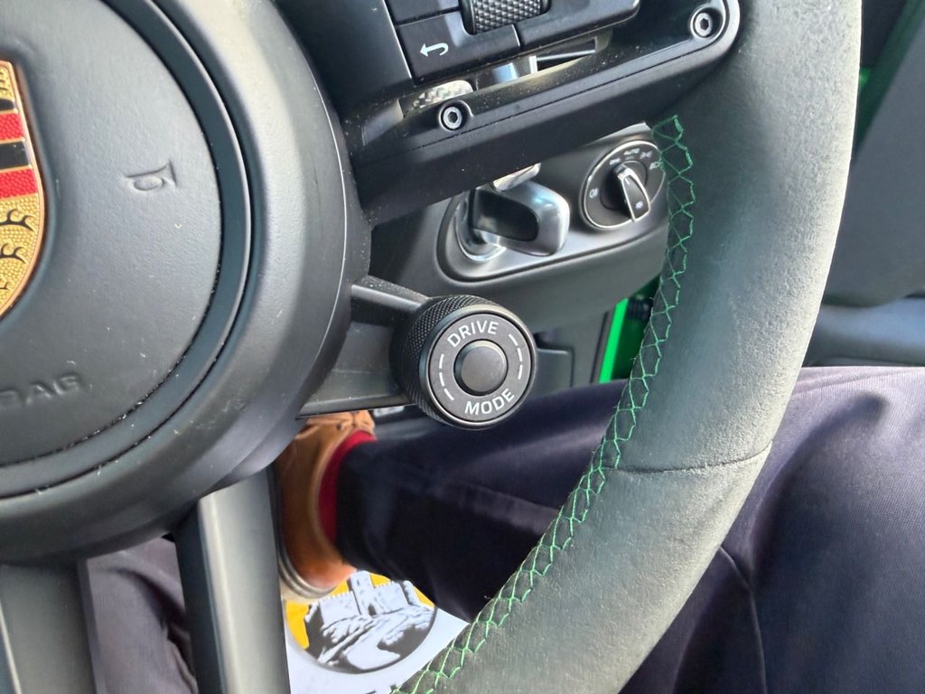 Used Porsche Macan 2021 for sale - 76698367: Photo 46