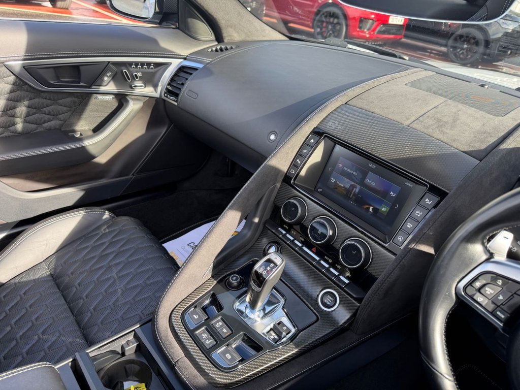 Used Jaguar F-Type 2017 for sale - 76430256: Photo 11