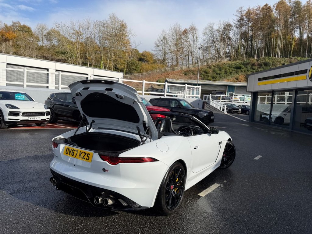 Used Jaguar F-Type 2017 for sale - 76430256: Photo 14