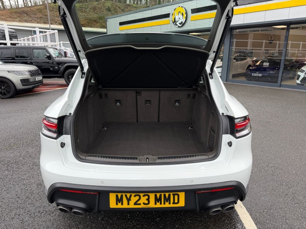 Used Porsche Macan 2023 for sale - 77327802: Photo 17