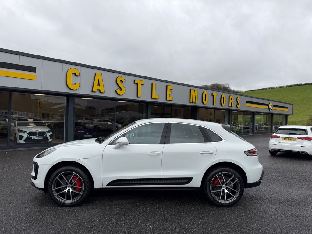 Used Porsche Macan 2023 for sale - 77327802: Photo 3