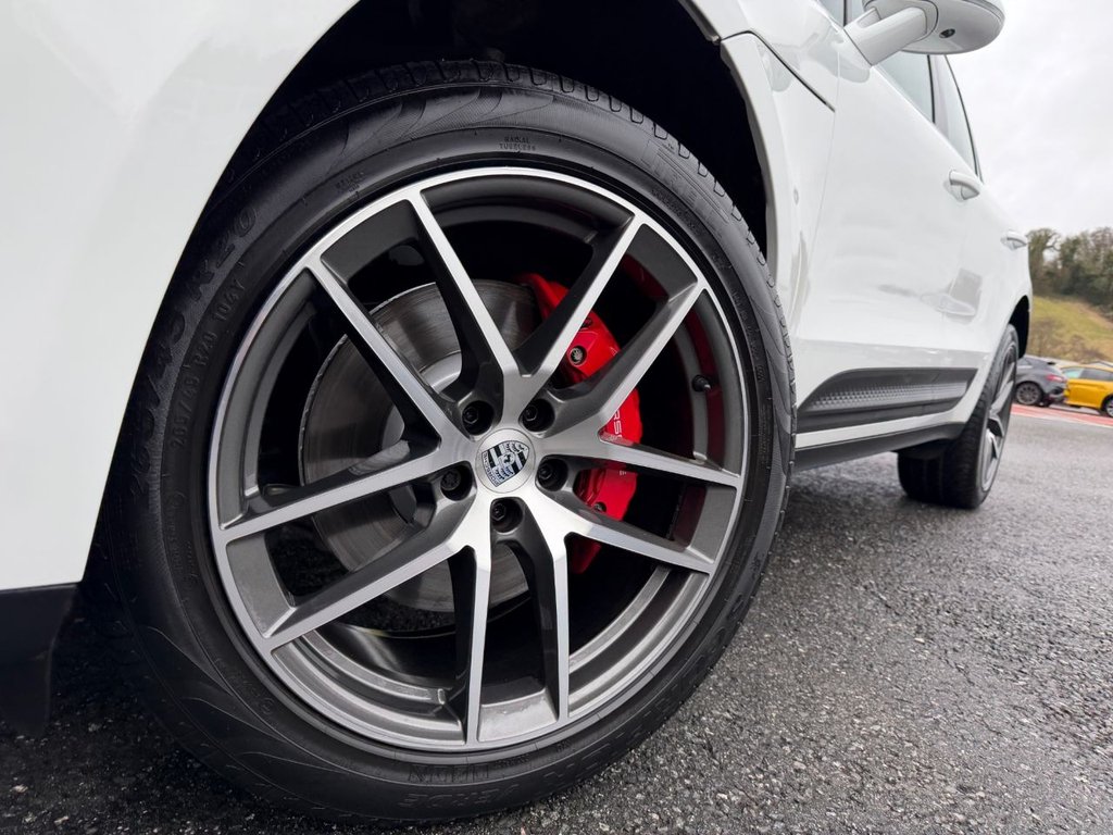 Used Porsche Macan 2023 for sale - 77327802: Photo 30